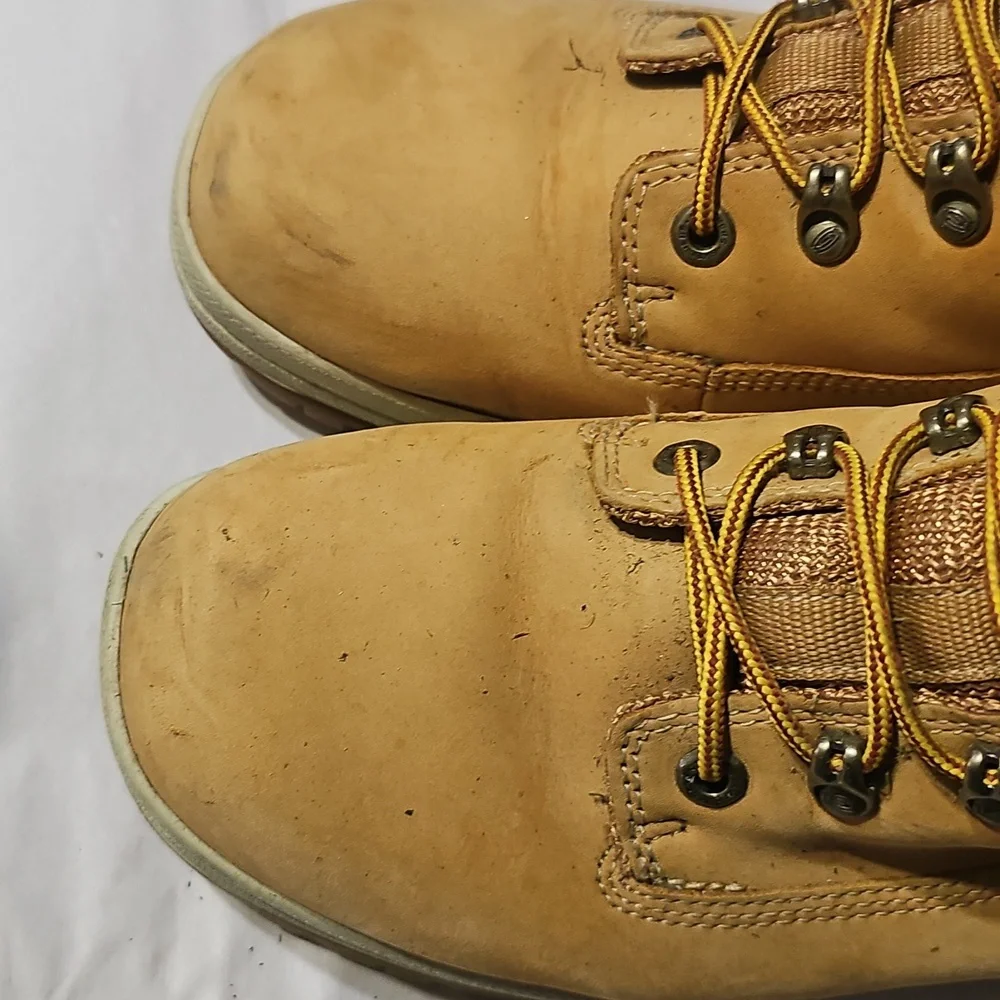 Sketchers Leather Work Boots
